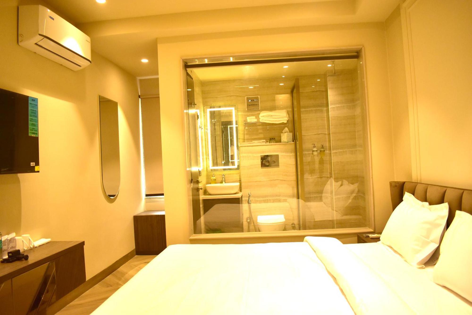 Hotel Cullinan By Qotel Janakpuri Delhi  Esterno foto