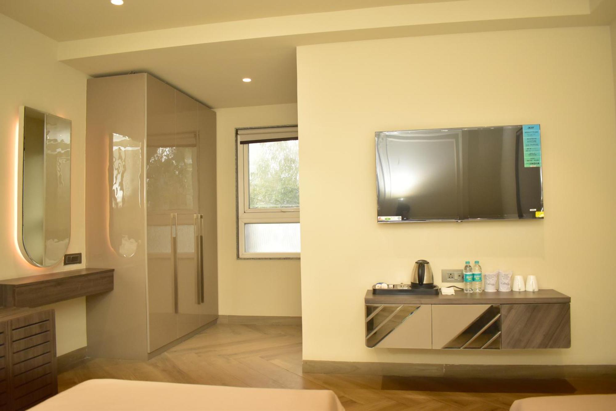 Hotel Cullinan By Qotel Janakpuri Delhi  Esterno foto