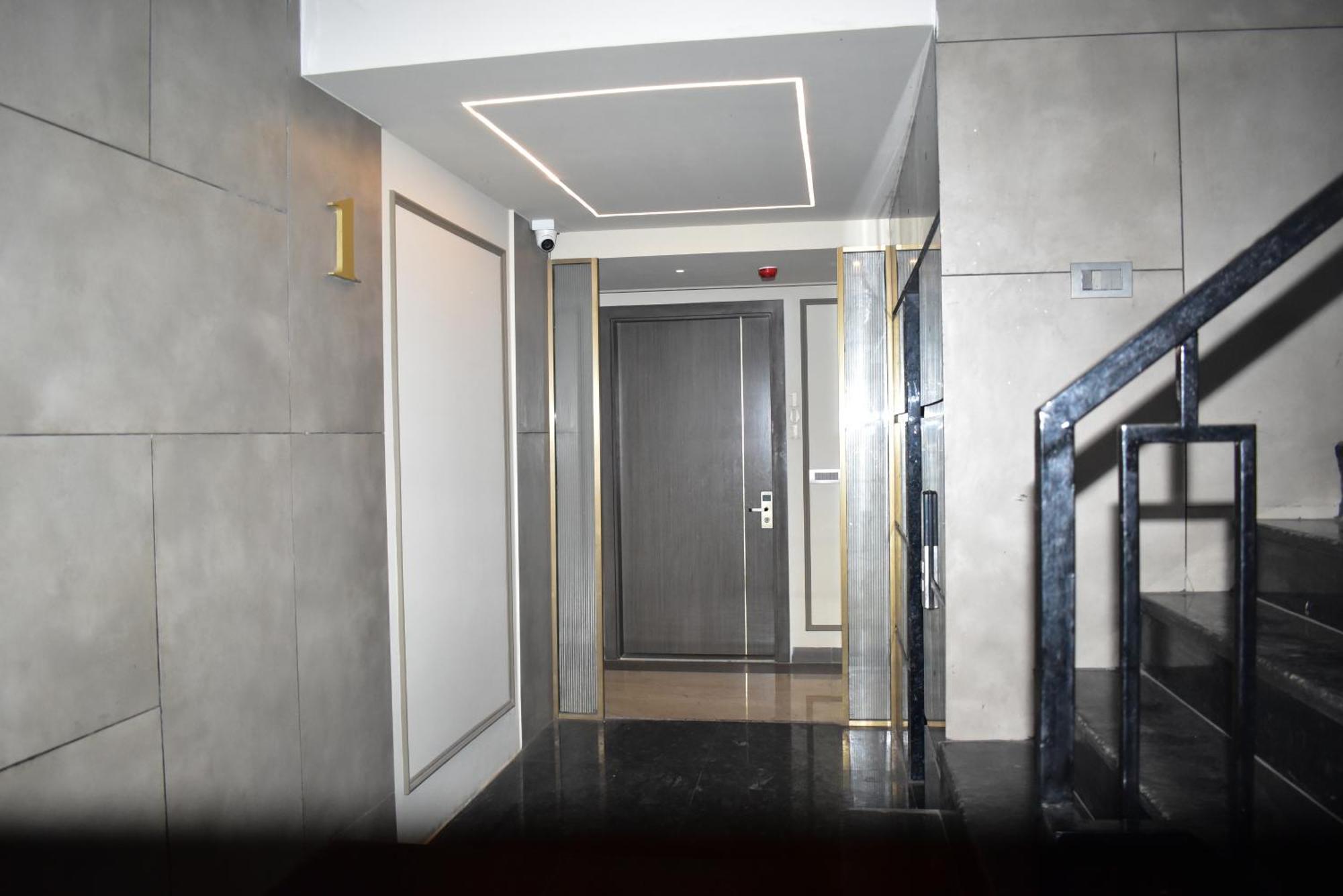 Hotel Cullinan By Qotel Janakpuri Delhi  Esterno foto