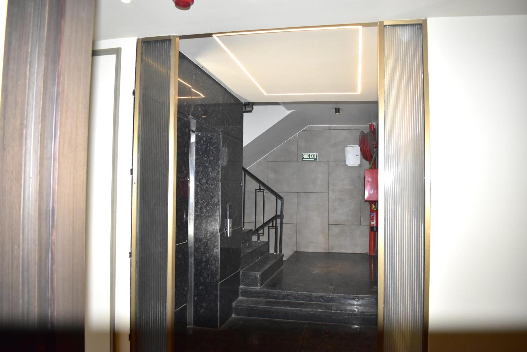 Hotel Cullinan By Qotel Janakpuri Delhi  Esterno foto